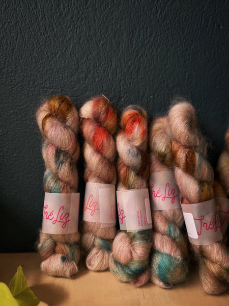 A Reality To Experience - Poseidon: 72% Kid Mohair 28% Silk - Lace
