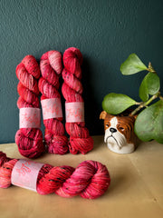 Cardinal- Gaia: 85% Superwash Merino 15% Donegal Nep - DK