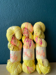 Dishonest Ochre - Ares: 85% Superwash Merino 15% Nylon - Sock
