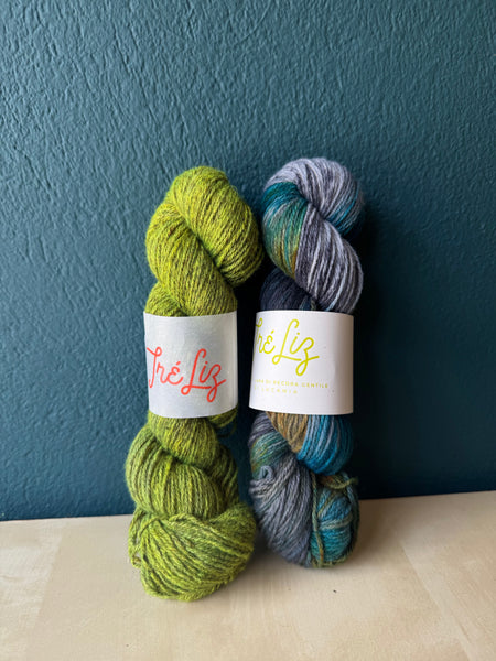 Pre-order “Nivalis” scarf by Teti Lutsak