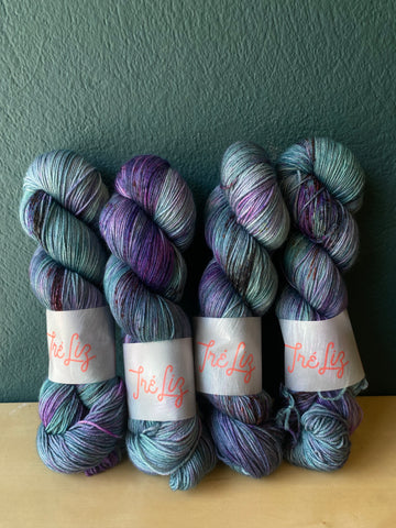Too Good For Sharing - Ares: 85% Superwash Merino 15% Nylon - Sock