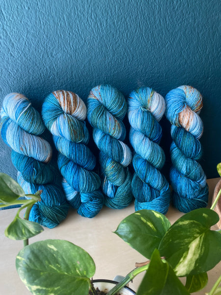 Valar Morghulis - Ares: 85% Superwash Merino 15% Nylon - Sock