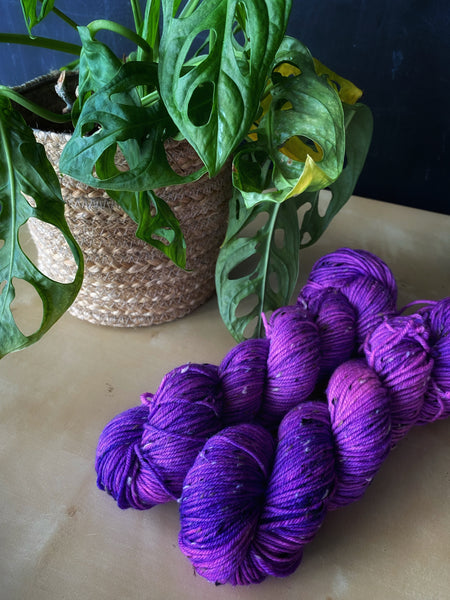 Careless Whisper - Gaia: 85% Superwash Merino 15% Donegal Nep - DK