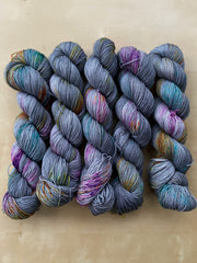 Requiem for a Dream - Ares: 75% Superwash Merino 25% Nylon - Sock