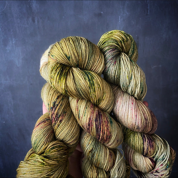 Outlander - Ares: 85% Superwash Merino 15% Nylon - Sock