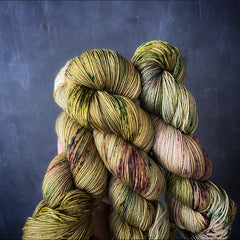 Outlander - Ares: 85% Superwash Merino 15% Nylon - Sock