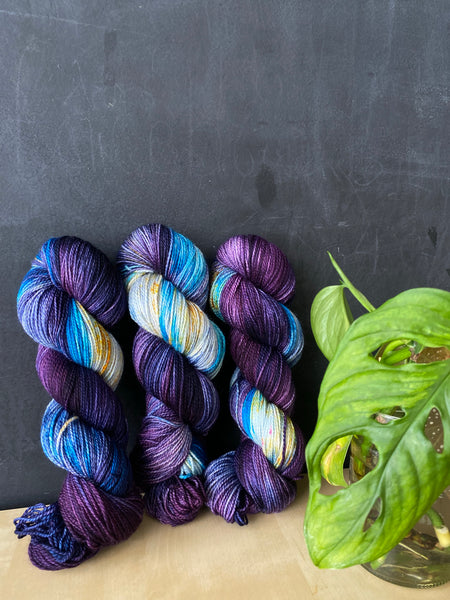 Do you trust me? - Hera: 100% Superwash Merino High Twist - Light Sport