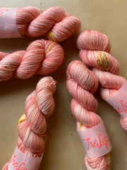 Peonies - Ares: 75% Superwash Merino 25% Nylon - Sock