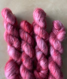 Beautiful liar - Poseidon: 72% Kid Mohair 28% Silk - Lace